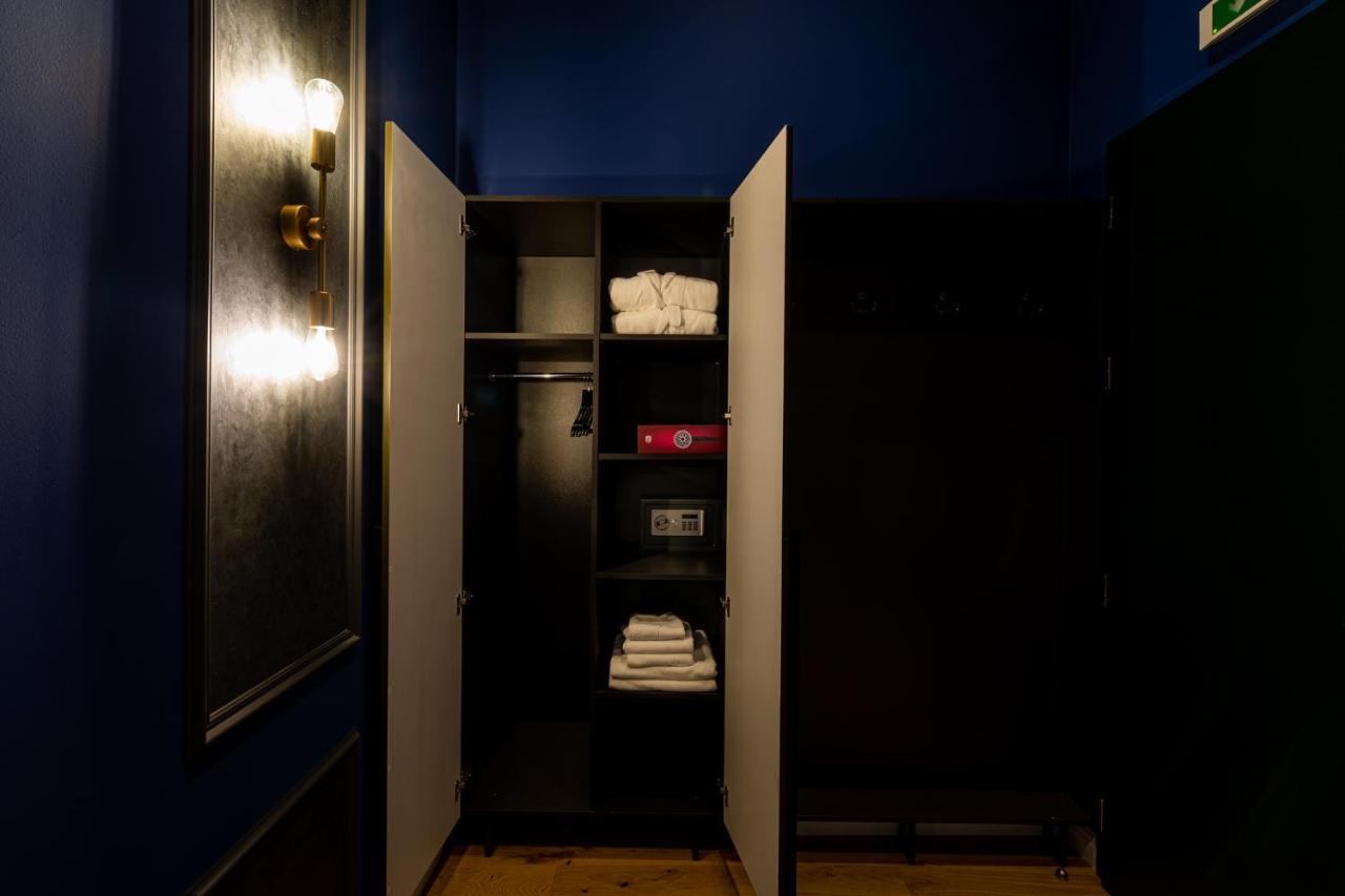 Boutique Hotel Cocosul De Aur Târgu-Mureş Exteriör bild