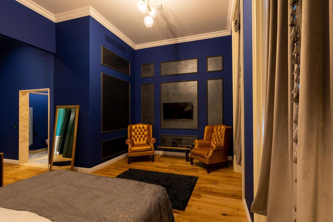 Boutique Hotel Cocosul De Aur Târgu-Mureş Exteriör bild