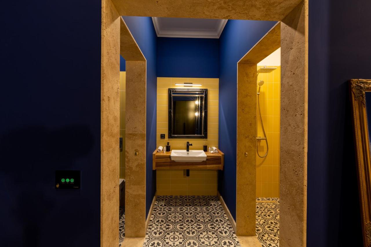 Boutique Hotel Cocosul De Aur Târgu-Mureş Exteriör bild