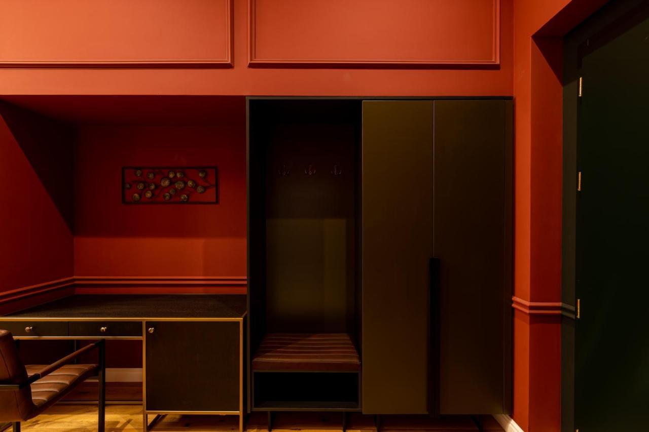 Boutique Hotel Cocosul De Aur Târgu-Mureş Exteriör bild