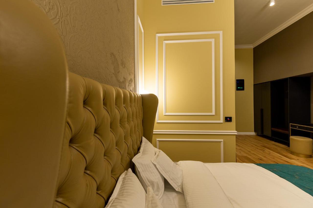 Boutique Hotel Cocosul De Aur Târgu-Mureş Exteriör bild