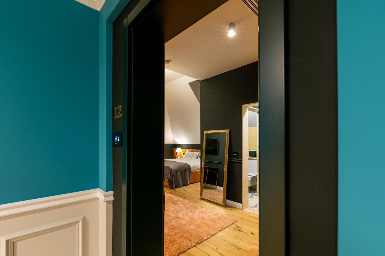 Boutique Hotel Cocosul De Aur Târgu-Mureş Exteriör bild